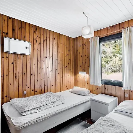 Vakantiehuis 1309-aakirkeby-fyrreklyngen-17 Vester Somarken